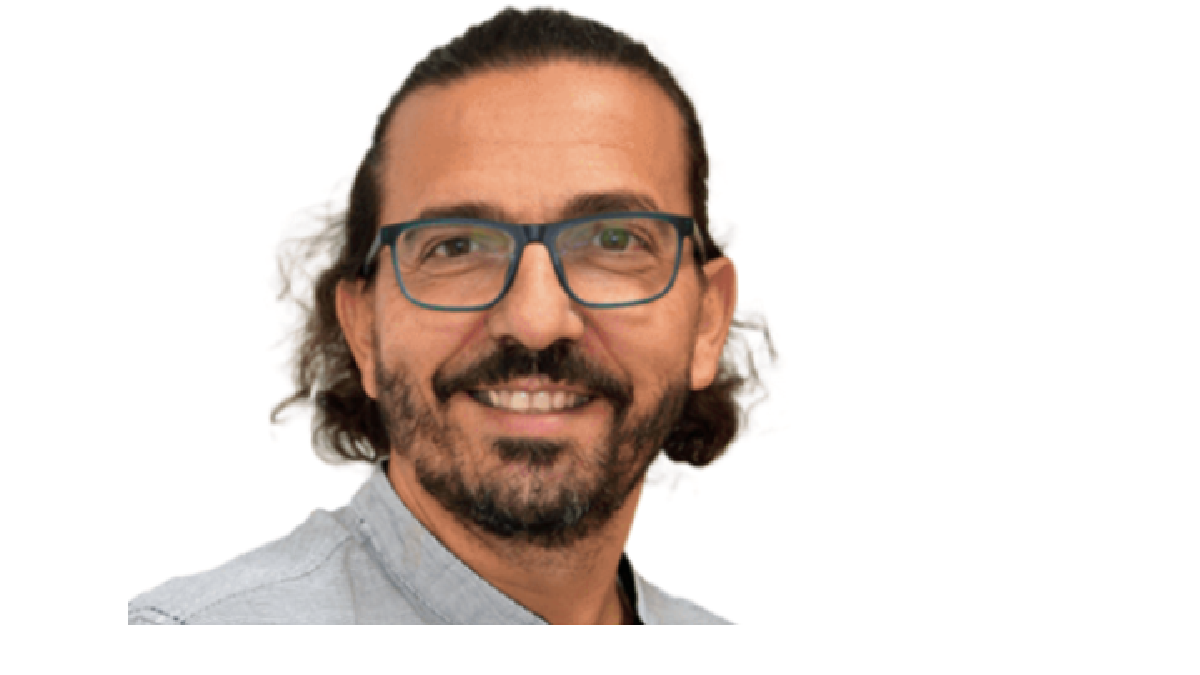 Dr. Alberto Urbaneja.png